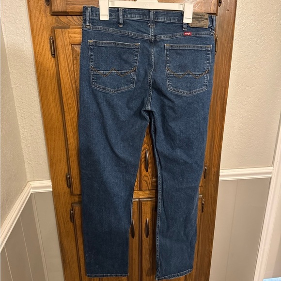 Wrangler Slim Straight Jeans - Picture 4 of 5